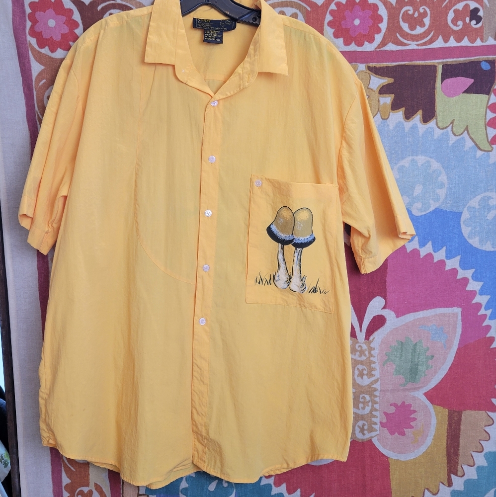 Vintage Mens Work Wear Shirt XL Mushrooms